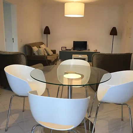 Apartment Paul Harris *